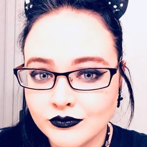 Meet your Posher, Kitrina